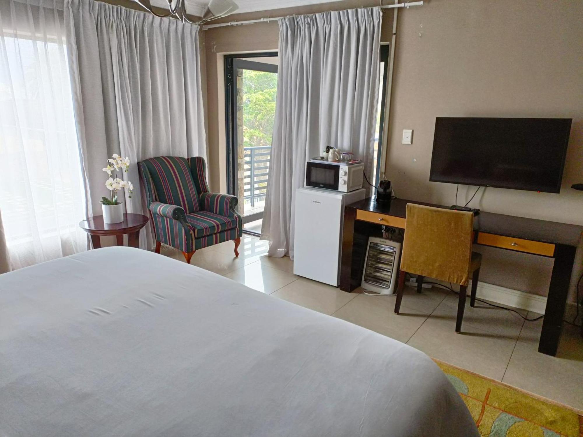 Camdene Guesthouse เคปทาวน์ ภายนอก รูปภาพ