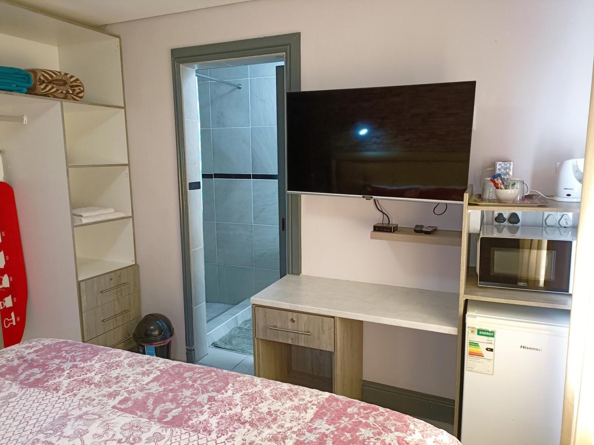 Camdene Guesthouse เคปทาวน์ ภายนอก รูปภาพ