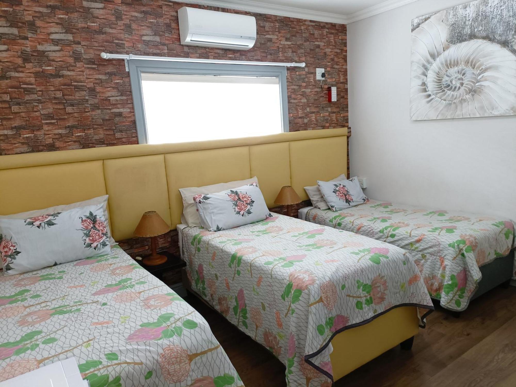 Camdene Guesthouse เคปทาวน์ ภายนอก รูปภาพ