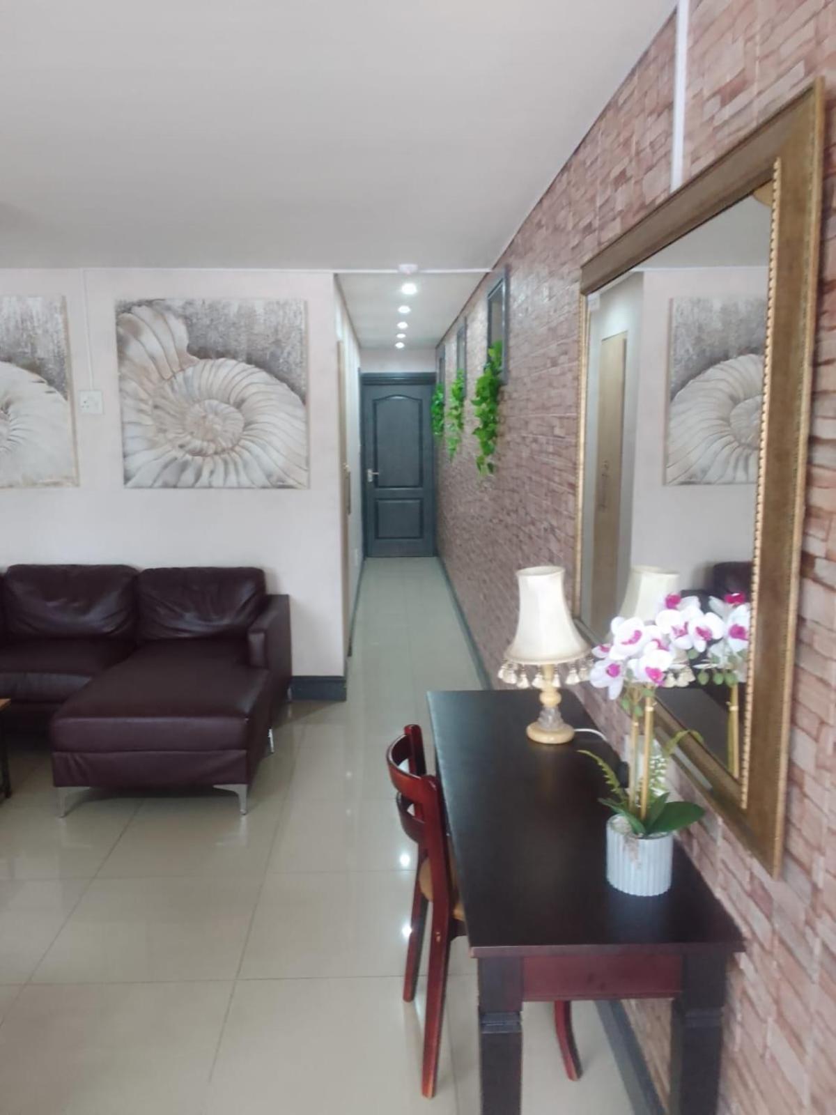 Camdene Guesthouse เคปทาวน์ ภายนอก รูปภาพ